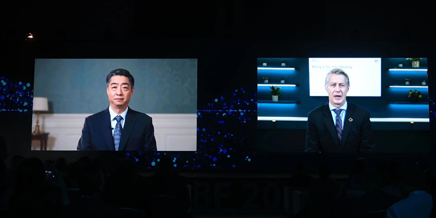 Ken Hu Huawei and Mats Granryd GSMA